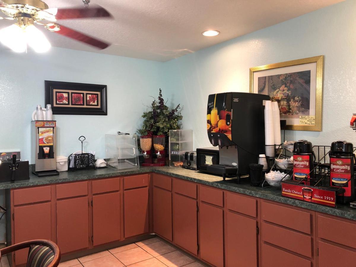 Super 8 By Wyndham Kinder/Coushatta Near Casino Ngoại thất bức ảnh